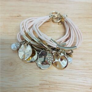 Elegant Gold and Cream Bracelet Set